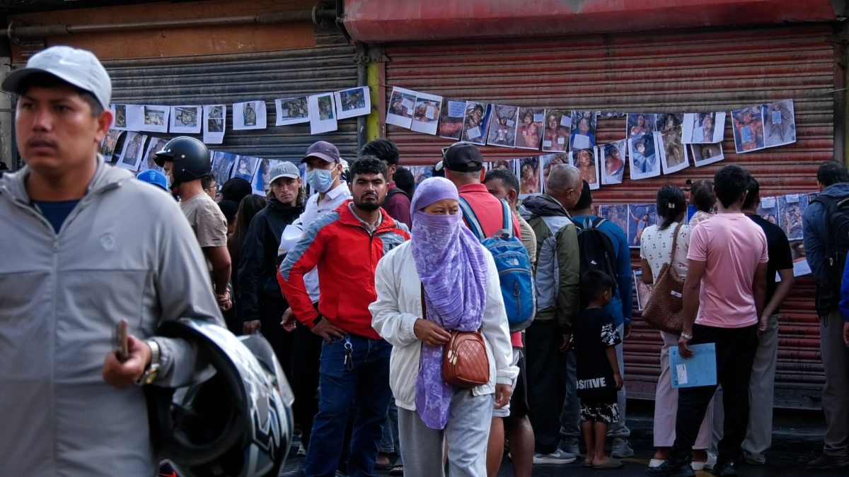 रसुवा बाढीपछि सम्पर्कविहीनका आफन्तको शिक्षण अस्पतालमा भीड
