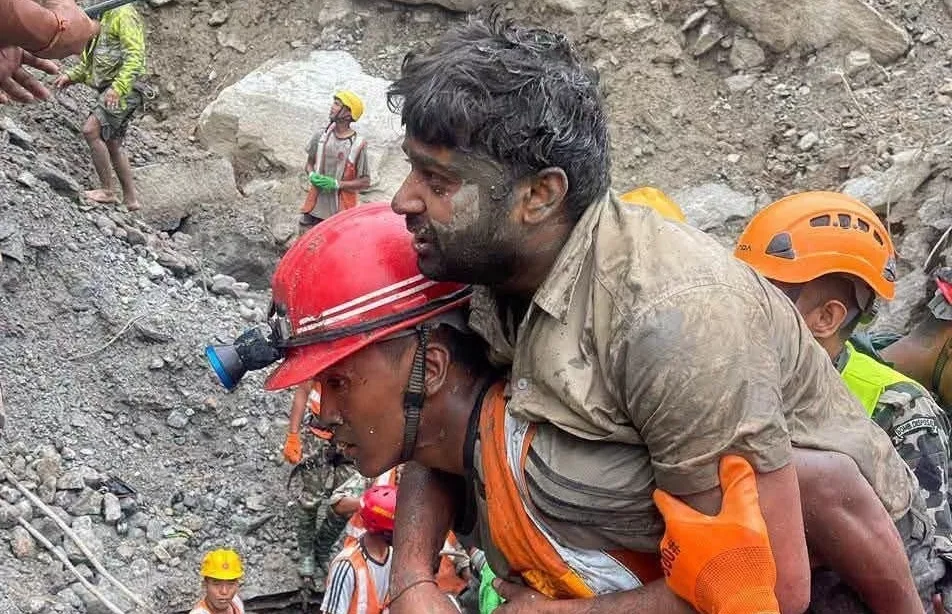 त्रिशूली–३ ‘ए’ को सुरुङबाट उद्धार गरिएका साह भन्छन्– ‘भित्र सबै सकुशल छन्’