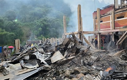 छ वर्षमा दुईपटक आगलागी, दोभानवासीको फेरि बिचल्ली