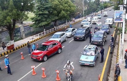 ट्राफिक कारबाहीः पछिल्लो २४ घण्टामा ६३४ जना सवारीचालक कारबाही