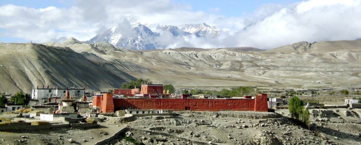 चिनियाँ राजदूत सात सदस्यीय टोलीसहित लोमान्थाङमा