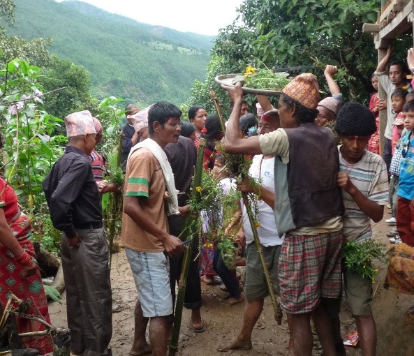 माझी समुदायले मनाउँछन् ‘पितरा पर्व’ १०४०