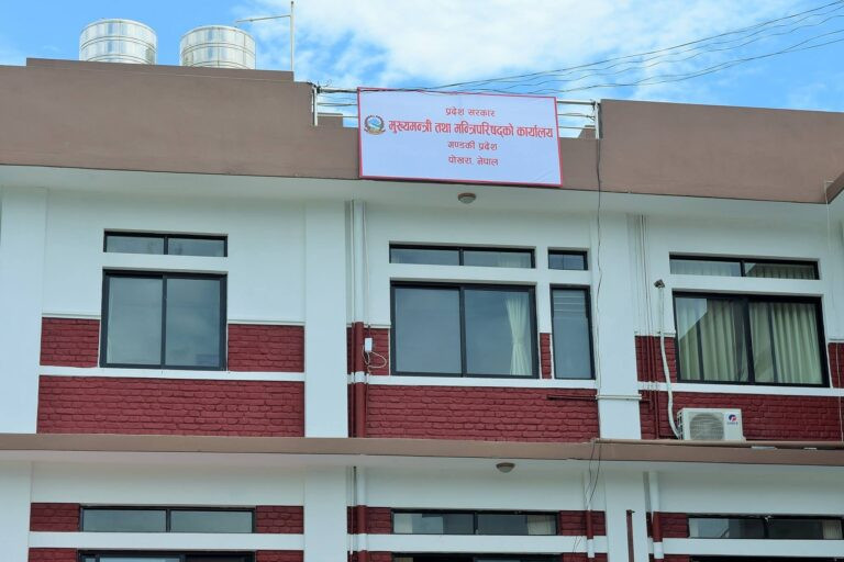गण्डकीका तीन मन्त्रालय डेढ महिनादेखि रिक्त