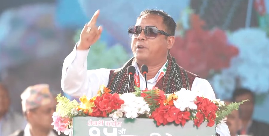 रेशम चौधरीले भने– ‘कालो कपाल भएकाहरूले पनि देश बनाउने छनक देखाएनन्’