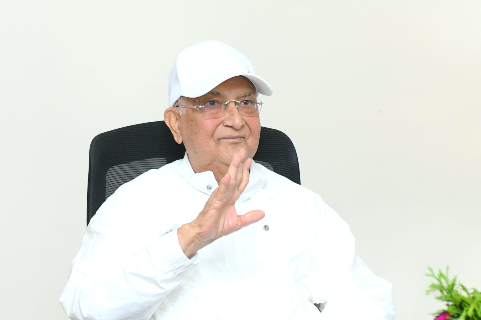 सरकारले पार्टी कार्यालयको सुरक्षा हटाएपछि एमालेले खटायो पूर्वसैनिक