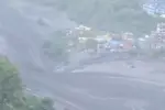बुढीगण्डकीको बाढी सोती बजारमा पुग्यो,  दोभानको बेलिब्रिज बगायो