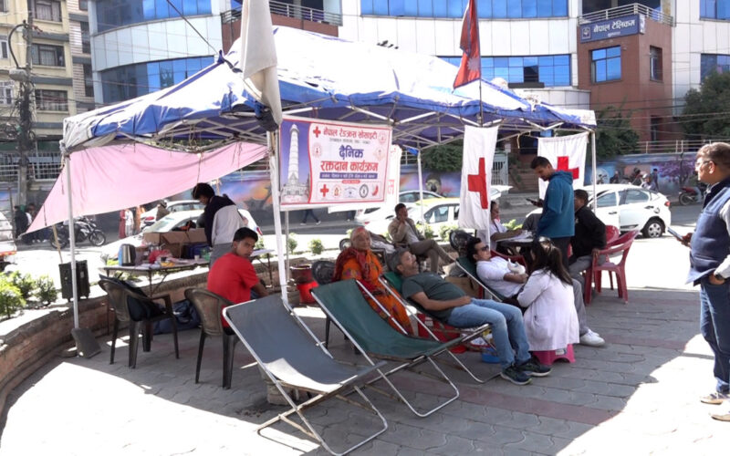 रक्तघटकको मौज्दात सकिएपछि रेडक्रसद्वारा रक्तदान गर्न आह्वान