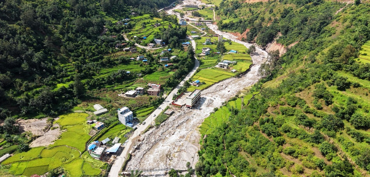 बाढीपहिरोका कारण एक हजार विद्यार्थीको पठनपाठन प्रभावित