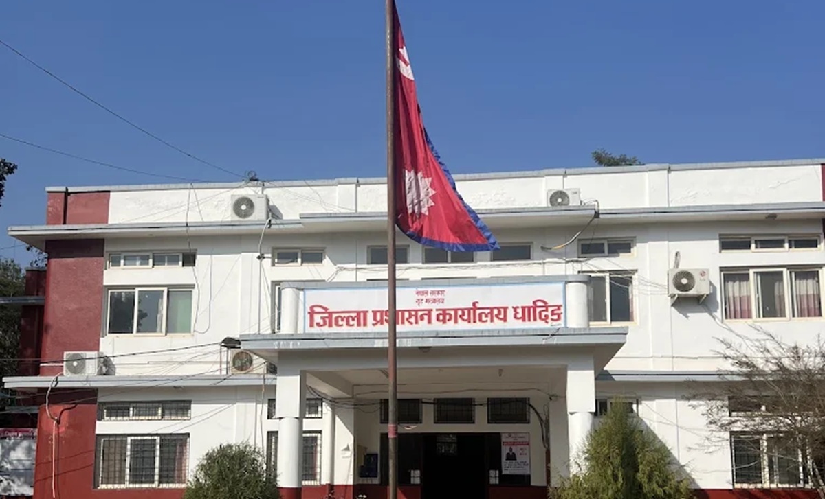 फुर्केखोलाको पुल बगेपछि प्रयोग हुँदै आएको वैकल्पिक सडक पाँच घण्टा बन्द