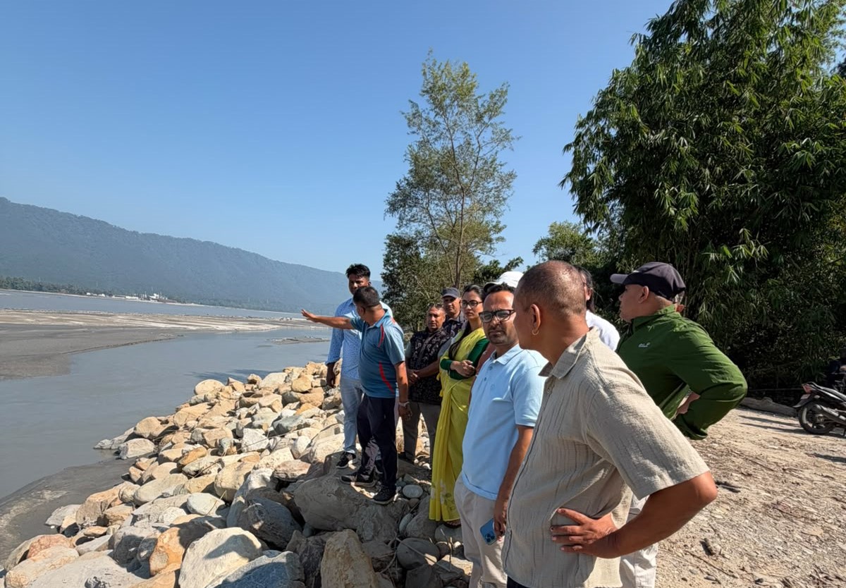 भरतपुर र माडीका जनताका समस्या तथा गुनासो सुन्न पुगिन् कानुनमन्त्री गौतम